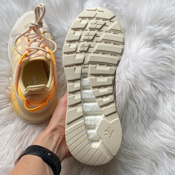 ☀️Women’s Adidas ZX 2K boost wonder white orange tint - Picture 8 of 10